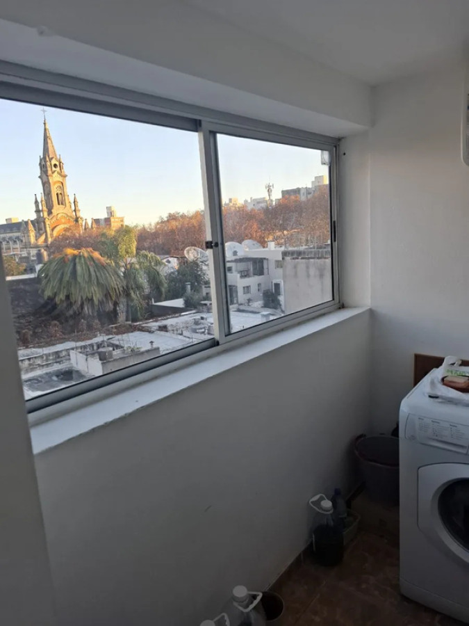 Apartamento ID.4828 - Alquiler Apartamento 2 Dormitorios Cordón con Balcón