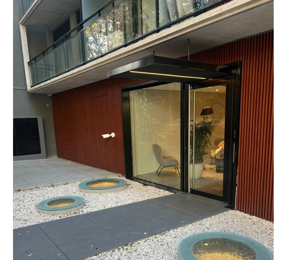 Apartamento ID.4701 - Alquiler Apartamento 1 Dormitorio Pocitos con balcón y garaje