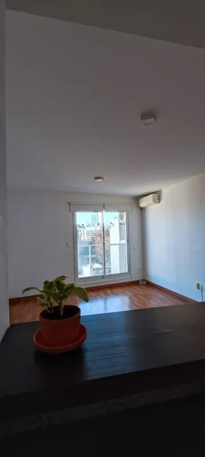 Apartamento ID.6668 - Alquiler Apartamento 2 Dormitorios Cordon con balcon