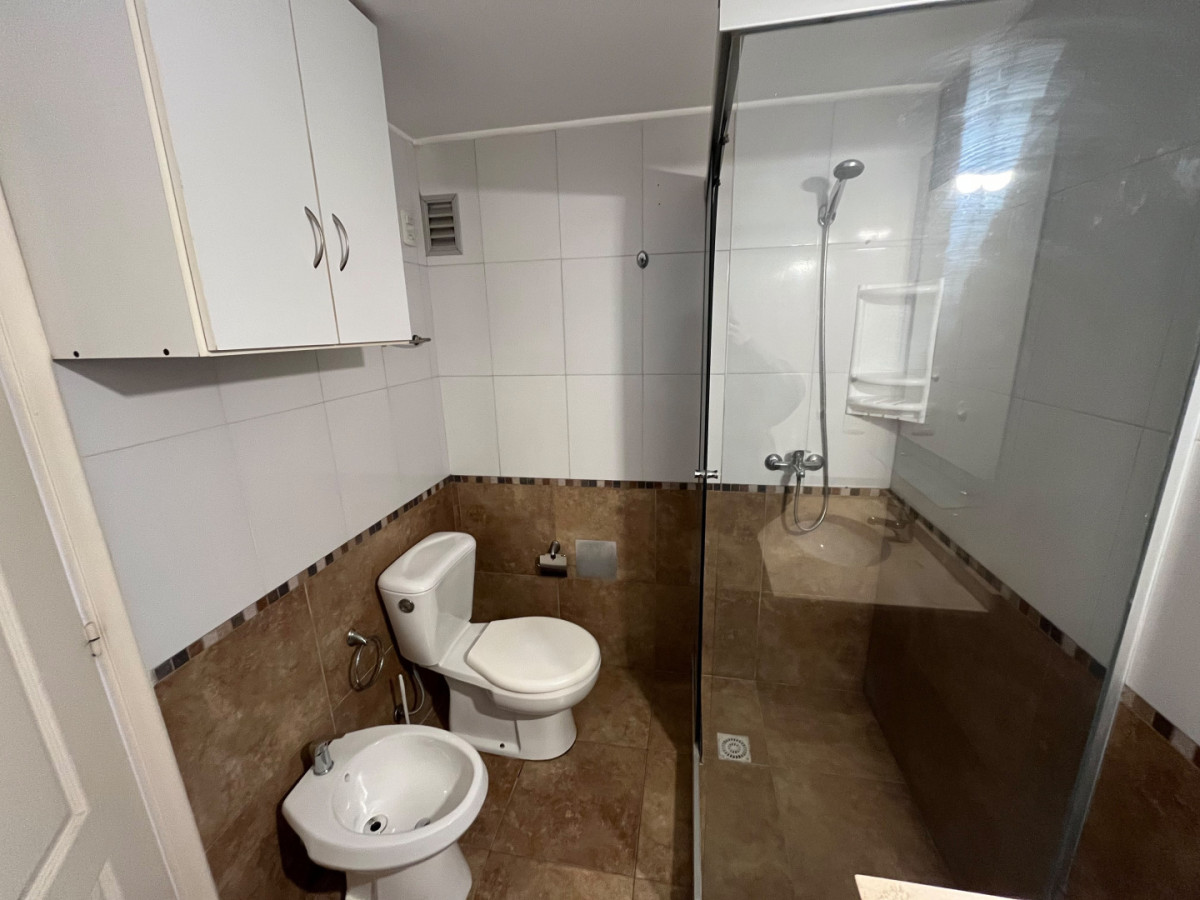 Apartamento ID.6982 - Venta y Alquiler Apartamento 1 Dormitorio Pocitos con balcon