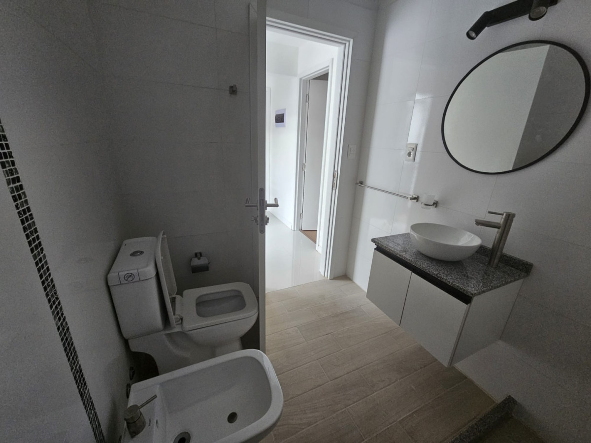 Apartamento ID.5860 - Venta Apartamento a Estrenar 2 Dormitorios La Comercial Duplex