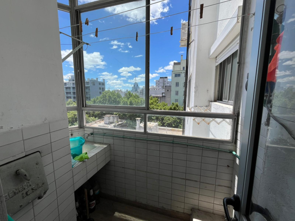 Apartamento ID.5751 - Alquiler o Venta Apartamento 4 Dormitorios Cordon con Balcon