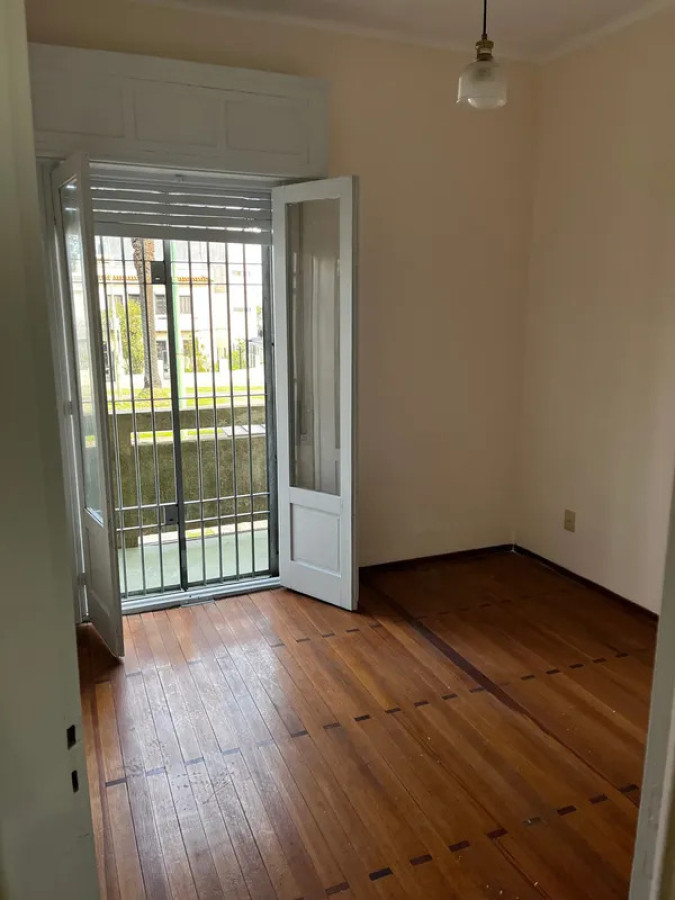 Apartamento ID.6831 - Alquiler Apartamento 2 Dormitorios Brazo Oriental con garaje