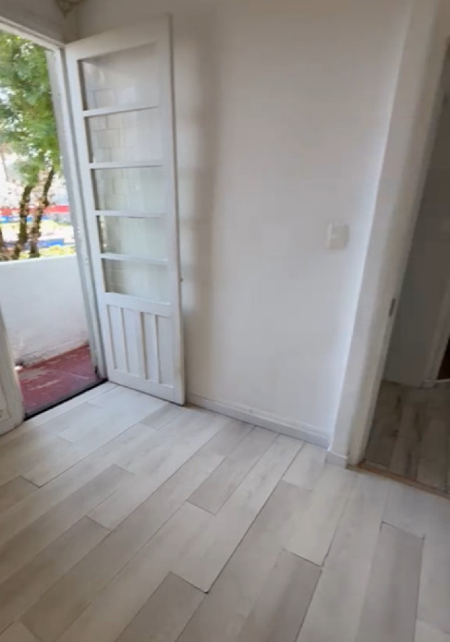 Apartamento ID.6725 - Alquiler 1 o 2 Dormitorios Goes con Balcon