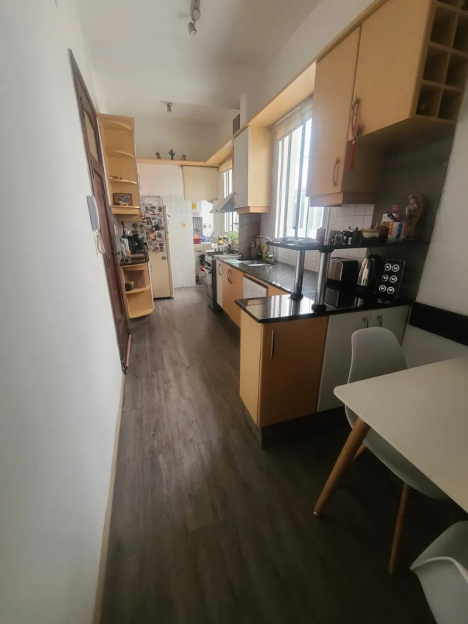Apartamento ID.6085 - Venta Apartamento 4 Dormitorios Pocitos con balcon