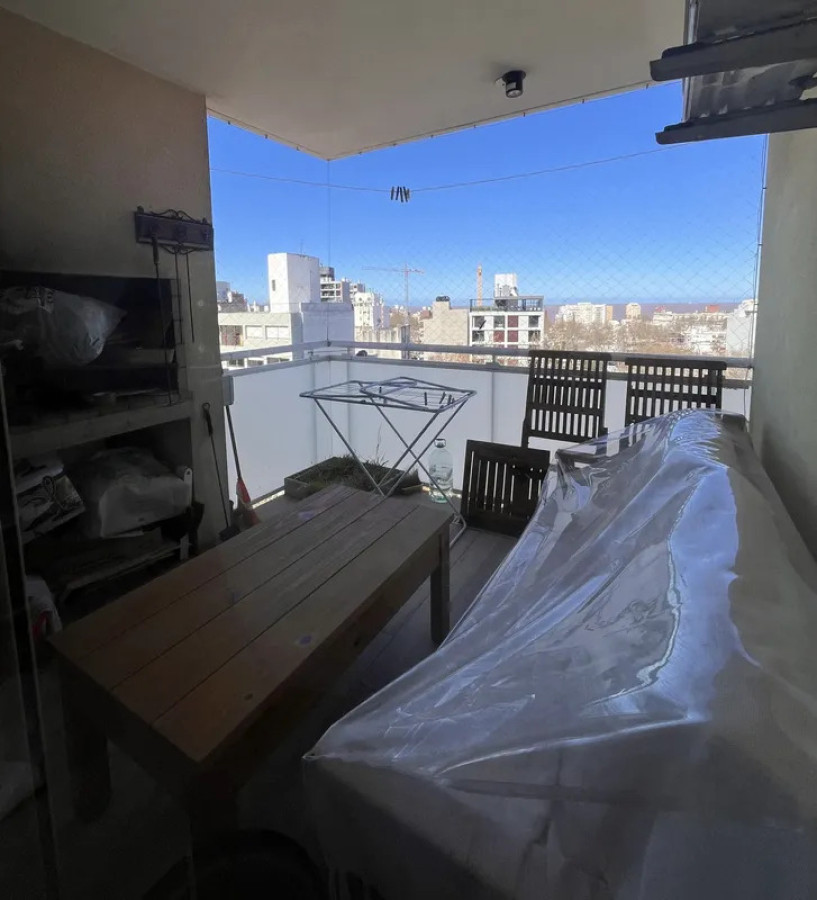 Apartamento ID.6945 - Venta con Renta Apartamento 2 Dormitorios Cordon con terraza