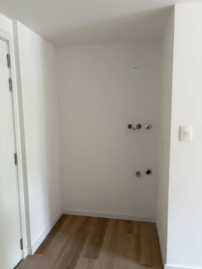 Apartamento ID.5556 - Alquiler Apartamento 1 Dormitorio La Blanqueada con balcon