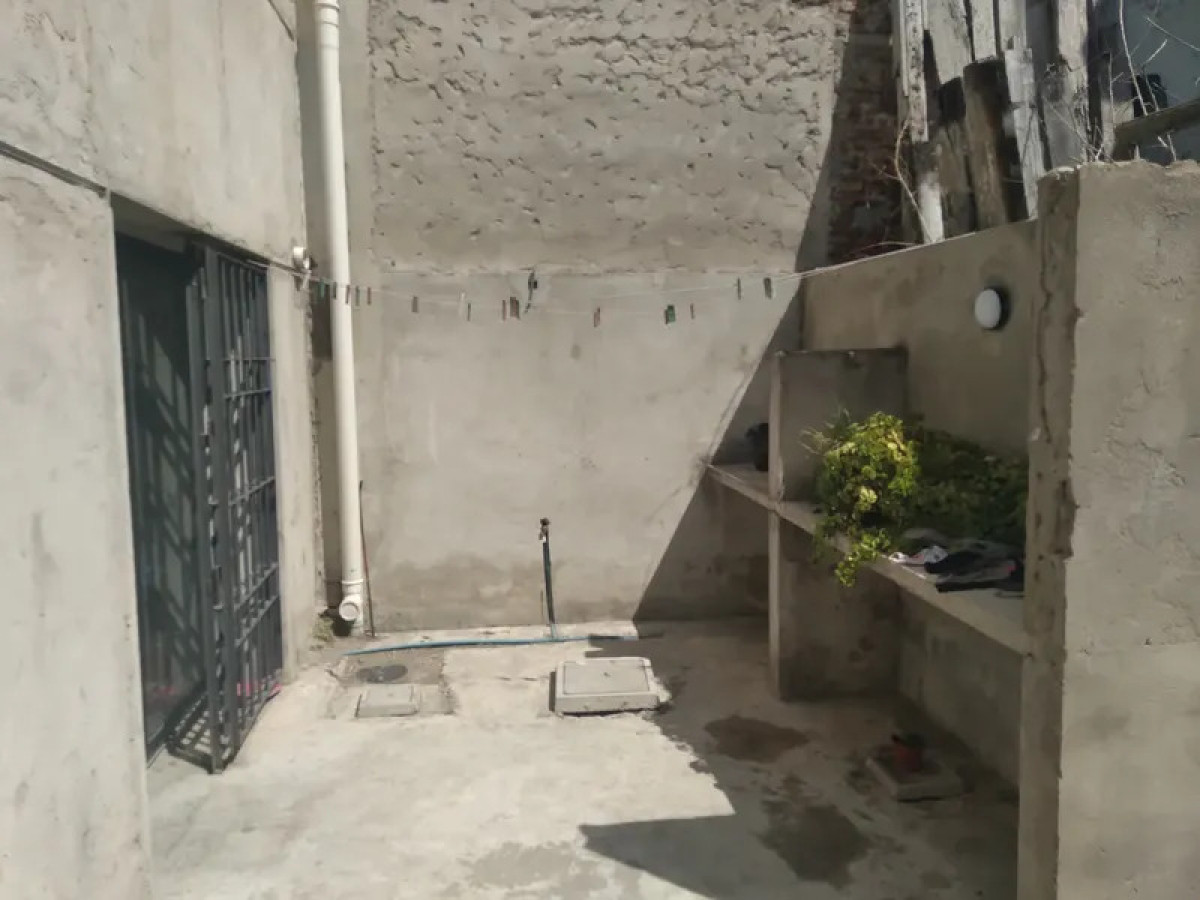 Apartamento ID.6226 - Alquiler Apartamento 1 Dormitorio Ciudad Vieja con patio