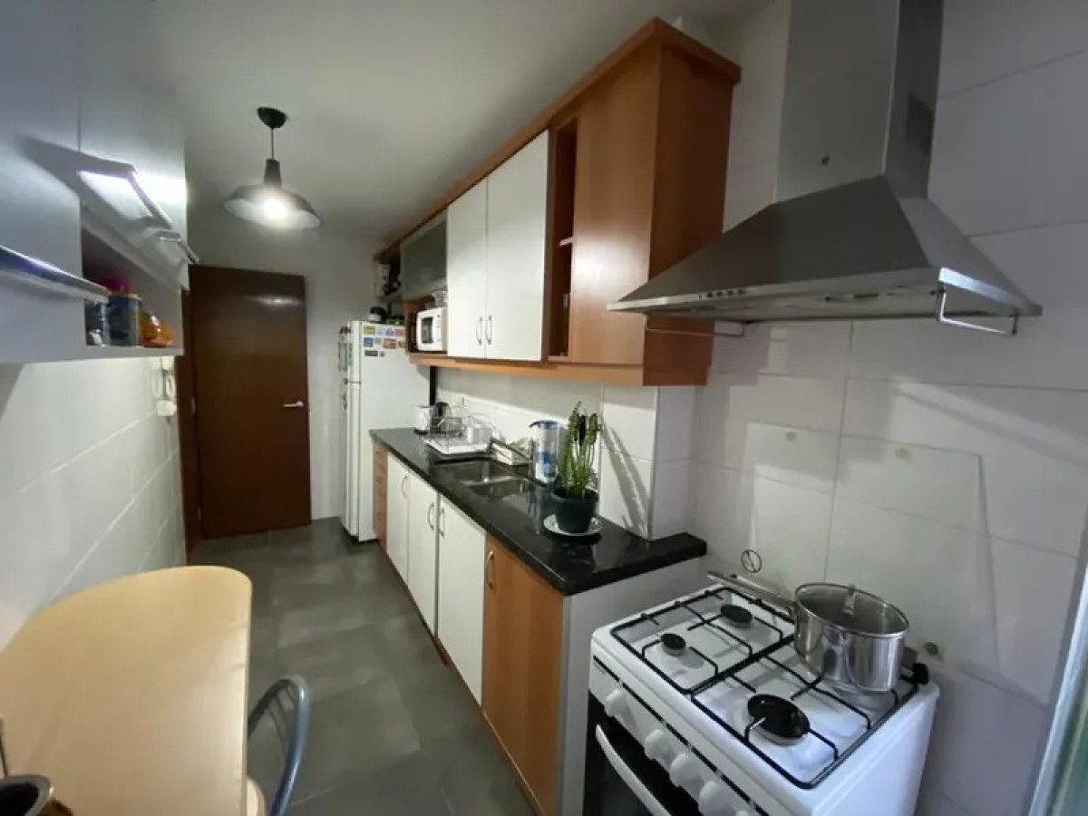 Apartamento ID.6805 - Venta Apartamento 2 Dormitorios Punta Carretas balcon y cochera