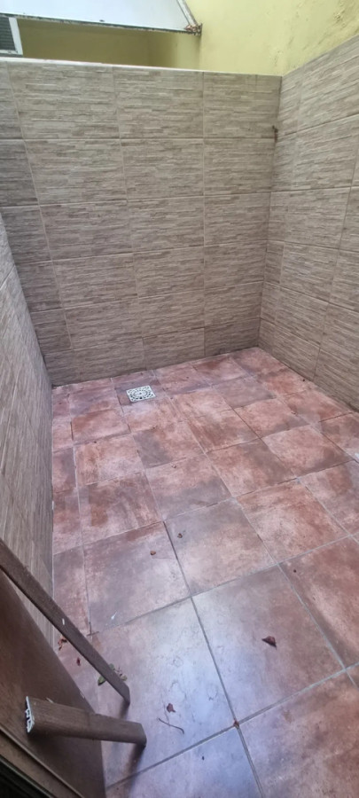 Apartamento ID.6575 - Alquiler Apartamento 2 Dormitorios Palermo con Patio 
