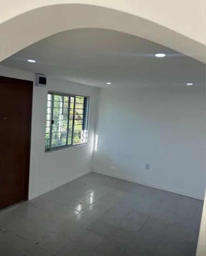 Apartamento ID.6647 - Alquiler Apartamento 2 Dormitorios Beldevere con patio