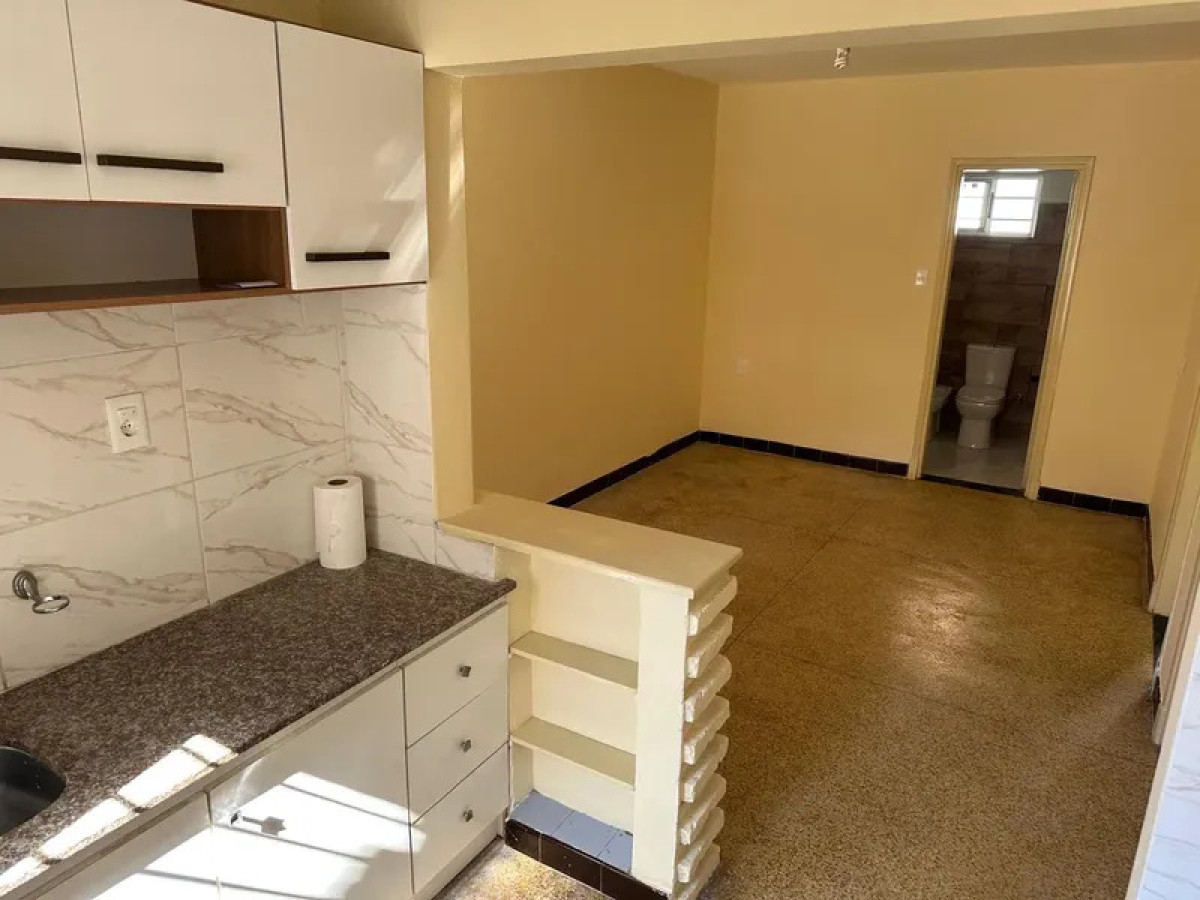 Apartamento ID.6769 - Alquiler Apartamento 1 o 2 Dormitorios Brazo Oriental con patio