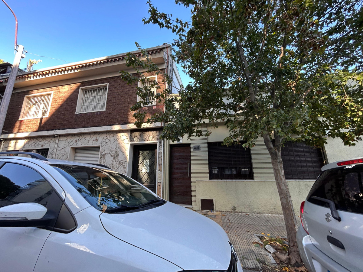 Apartamento ID.4637 - Venta con Renta Apartamento 2 Dormitorios Tres Cruces