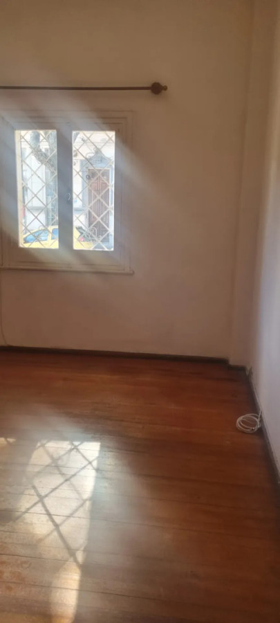 Apartamento ID.6575 - Alquiler Apartamento 2 Dormitorios Palermo con Patio 