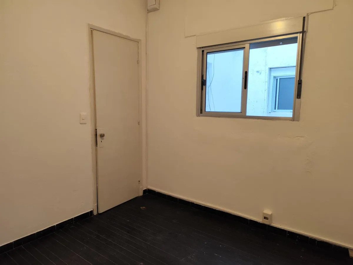 Apartamento ID.5395 - Alquiler Apartamento 2 Dormitorios Tres Cruces con patio