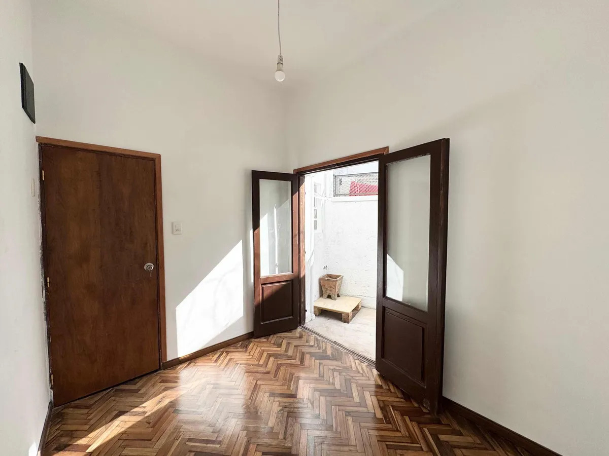 Apartamento ID.5064 - Venta con Renta Apartamento 2 Dormitorios Buceo Inversion
