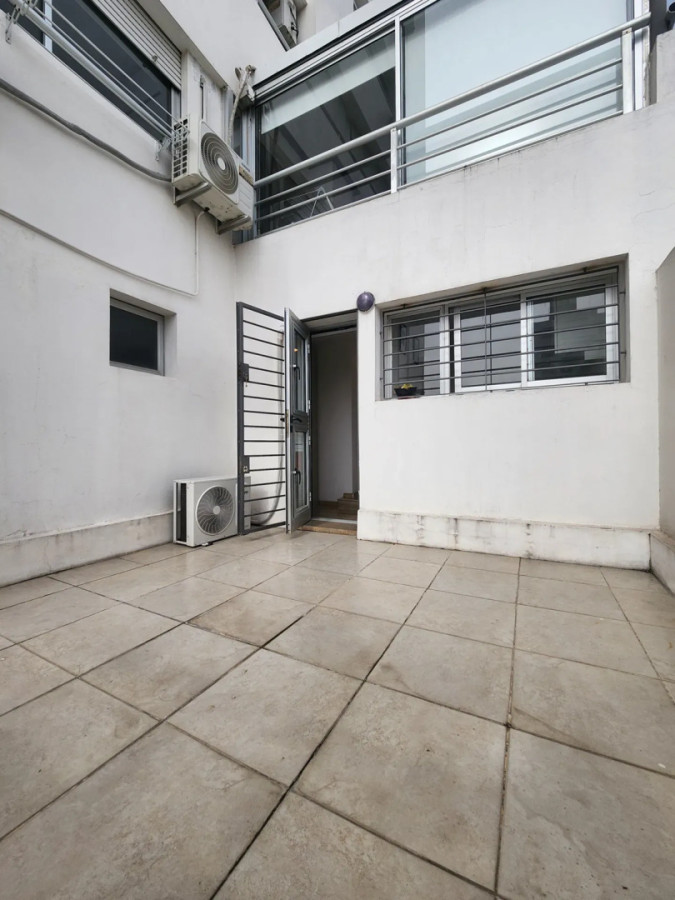 Apartamento ID.6730 - Alquiler Apartamento Monoambiente Grande Pocitos con Patio