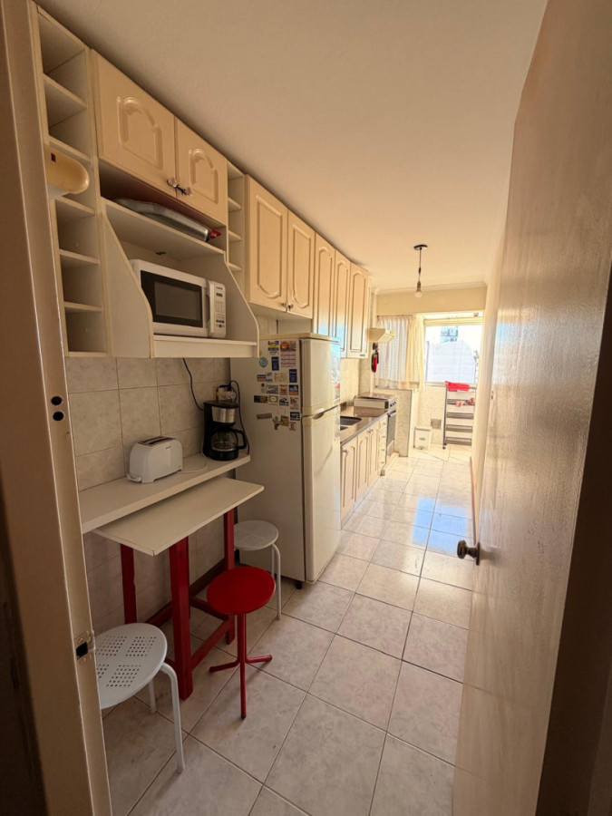 Apartamento ID.6430 - Alquiler Apartamento 2 Dormitorios Pocitos balcon y cochera