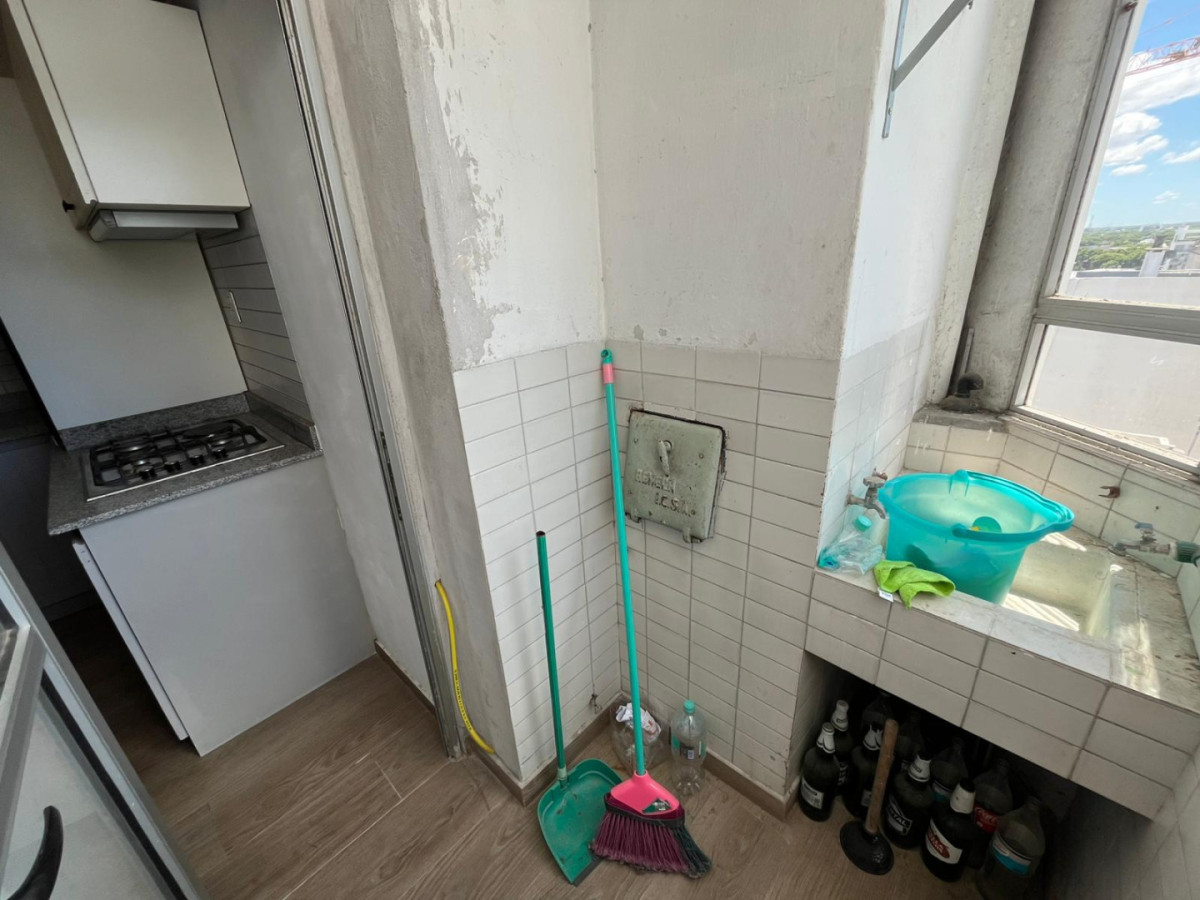 Apartamento ID.5751 - Alquiler o Venta Apartamento 4 Dormitorios Cordon con Balcon