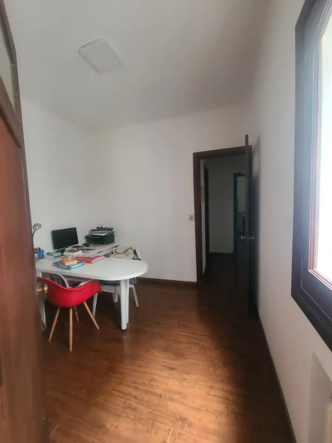 Apartamento ID.6085 - Venta Apartamento 4 Dormitorios Pocitos con balcon