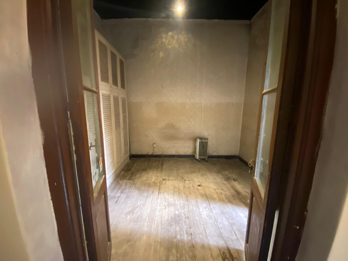 Apartamento ID.4752 - Venta Apartamento 4 Dormitorios Cordón con terraza y balcón