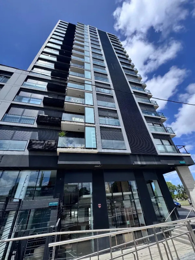 Apartamento ID.6077 - Alquiler Apartamento Amoblado 1 Dormitorio Malvin con balcon