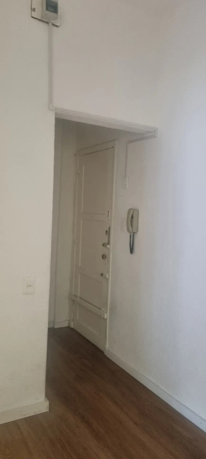 Apartamento ID.6575 - Alquiler Apartamento 2 Dormitorios Palermo con Patio 