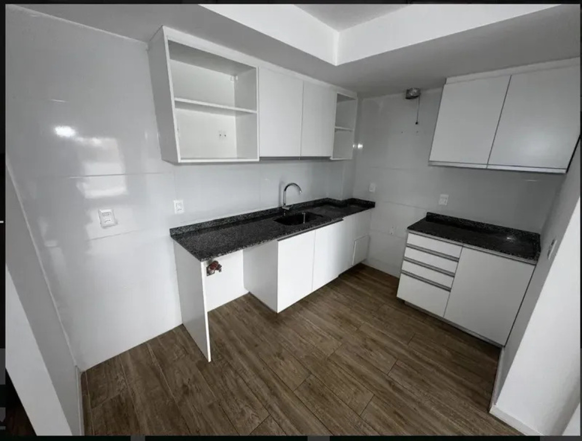 Apartamento ID.6620 - Alquiler Apartamento 1 Dormitorio La Blanqueado con balcon