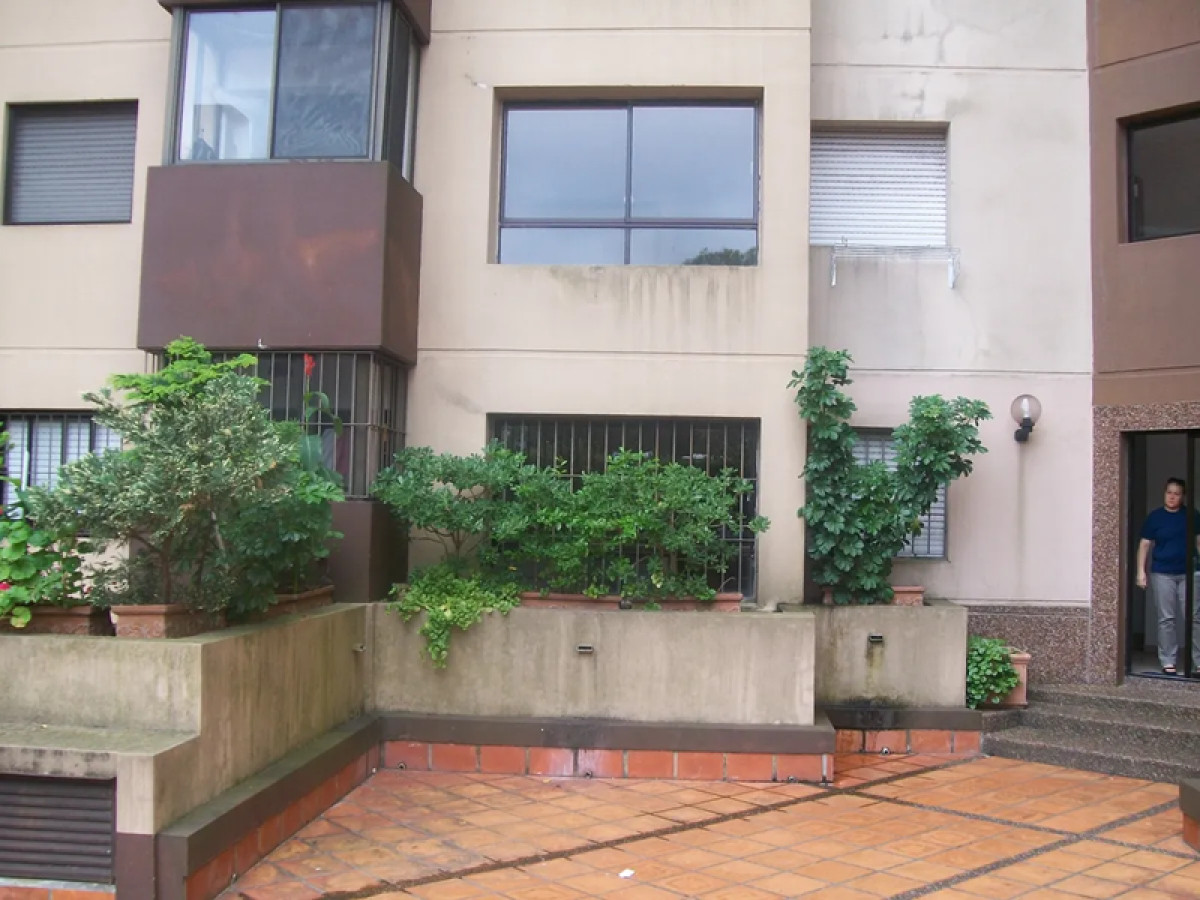 Apartamento ID.5136 - Alquiler Apartamento 1 Dormitorio Pocitos Piscina y Gimnasio