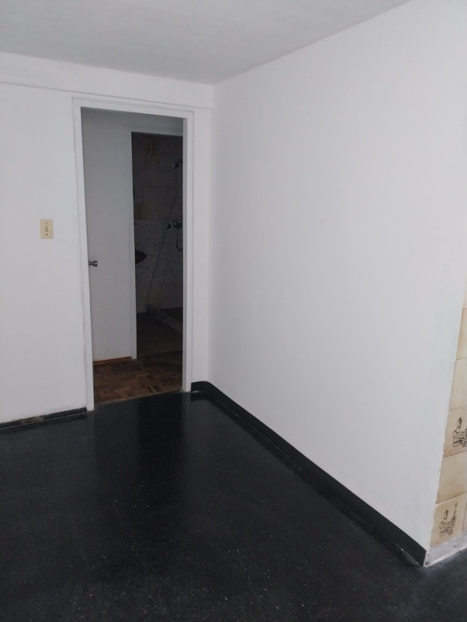Apartamento ID.6495 - Venta con Renta Apartamento 2 Dormitorios Parque Batlle 