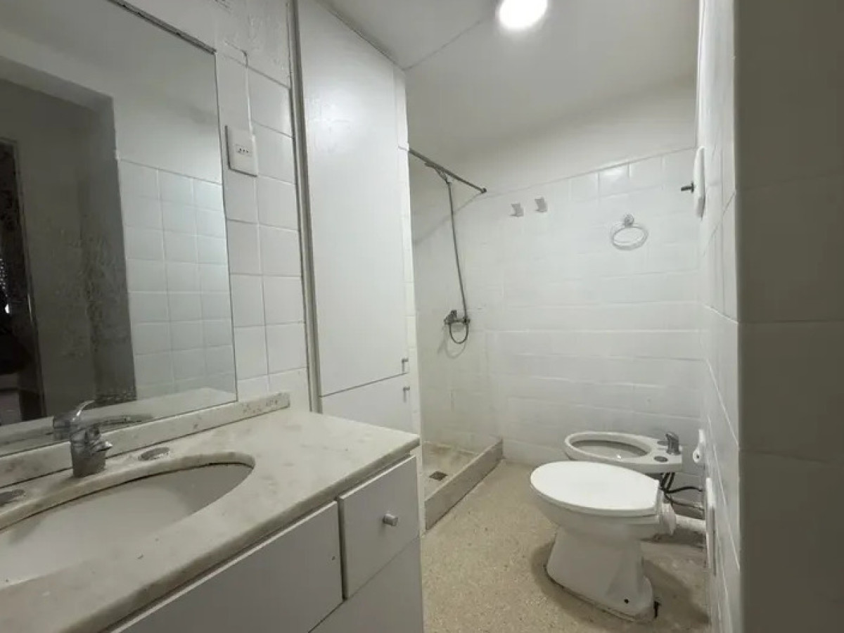 Apartamento ID.6822 - Alquiler Apartamento 2 Dormitorios Parque Batlle con cochera 