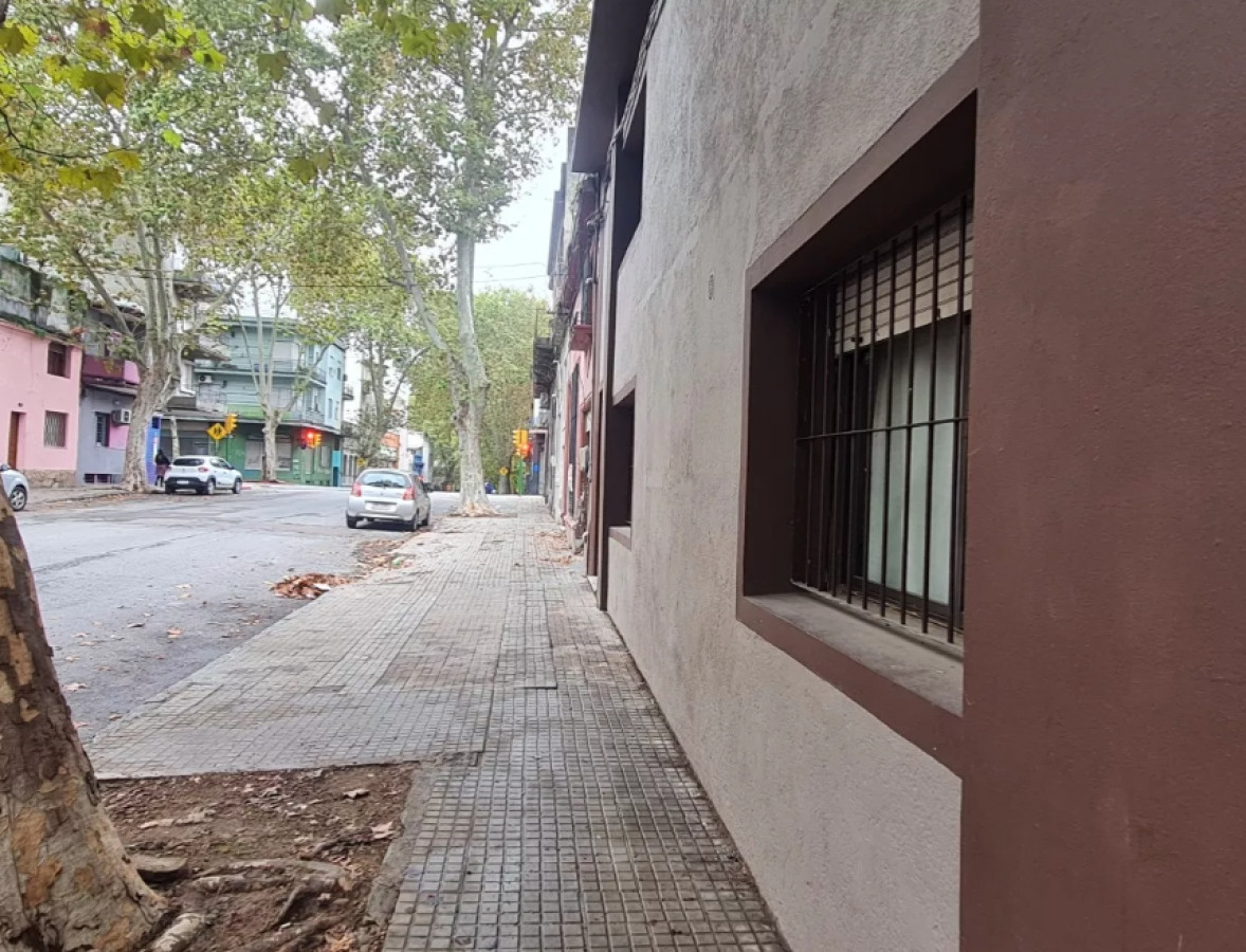 Apartamento ID.3245 - Alquiler Apartamento 2 Dormitorios Barrio Sur con Patio