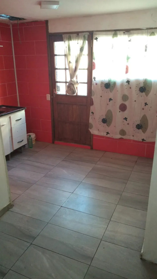 Apartamento ID.5624 - Alquiler Apartamento 1 Dormitorio Prado con Patio y Galpon