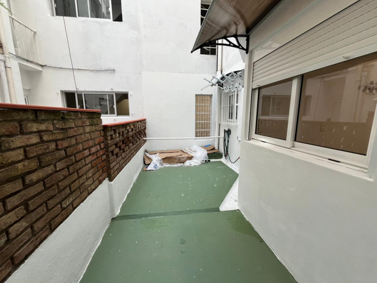 Apartamento ID.5640 - Alquiler Apartamento 4 Dormitorios Pocitos con terraza