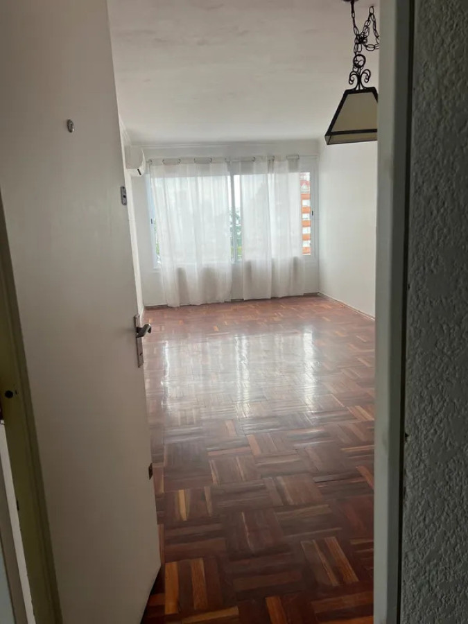Apartamento ID.5812 - Alquiler Apartamento 2 Dormitorios Pocitos