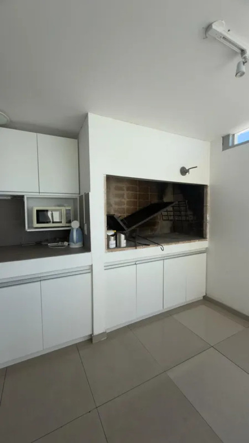 Apartamento ID.6184 - Alquiler Apartamento Monoambiente Pocitos con balcon 