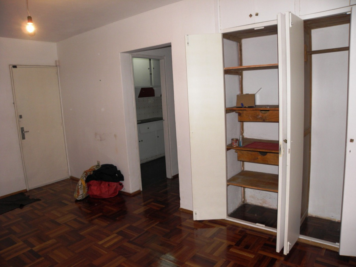 Apartamento ID.5476 - Alquiler Apartamento 1 Dormitorio Parque Rodo con patio