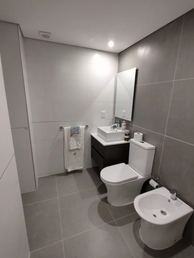 Apartamento ID.4590 - Alquiler Apartamento 2 Dormitorios Cordón con Balcón 