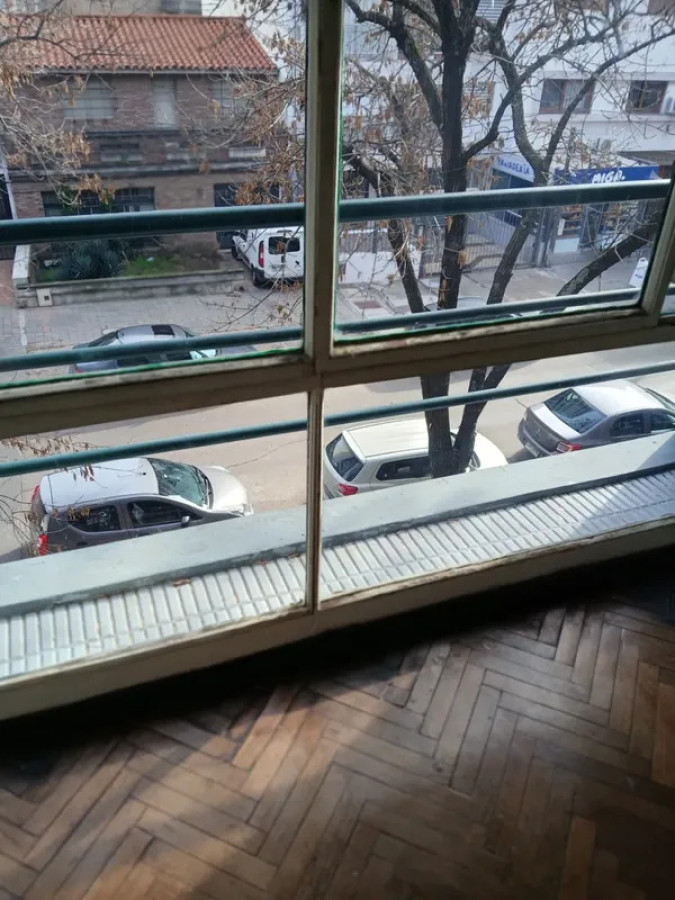 Apartamento ID.6598 - Alquiler Apartamento 3 Dormitorios Pocitos con balcon