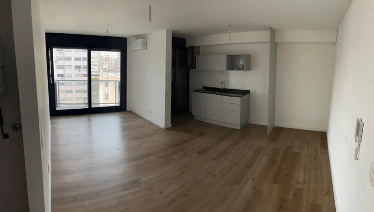 Apartamento ID.4699 - Alquiler Apartamento 2 Dormitorios Centro con Balcón