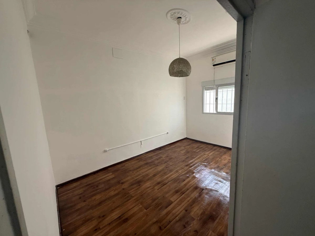 Apartamento ID.5947 - Venta Apartamento tipo Casa 1 Dormitorio Prado