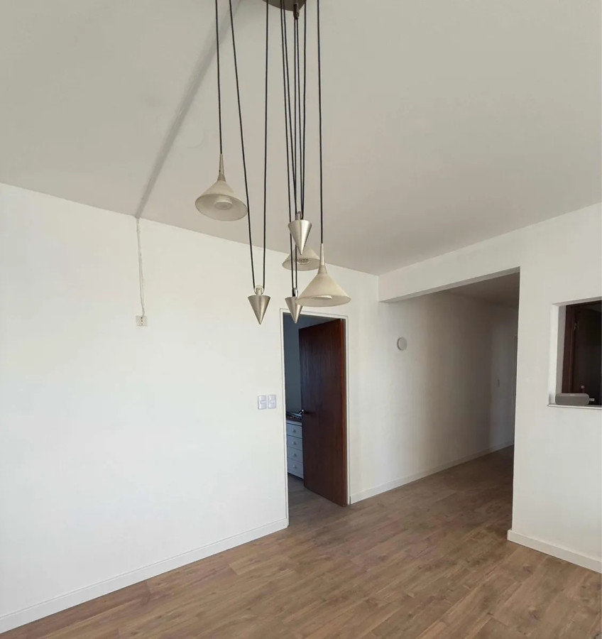 Apartamento ID.4797 - Alquiler Apartamento 2 Dormitorios Buceo con garaje 