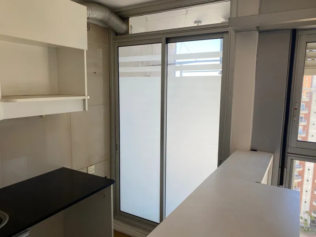 Apartamento ID.5842 - Alquiler Apartamento 2 Dormitorios Mlavin con cochera