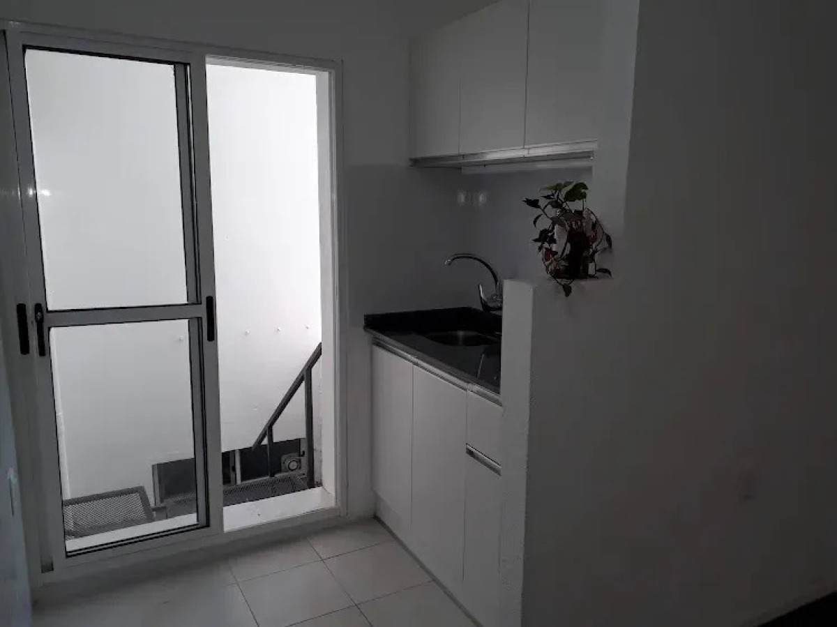 Apartamento ID.6774 - Alquiler Apartamento 2 Dormitorios La Blanqueada con patio