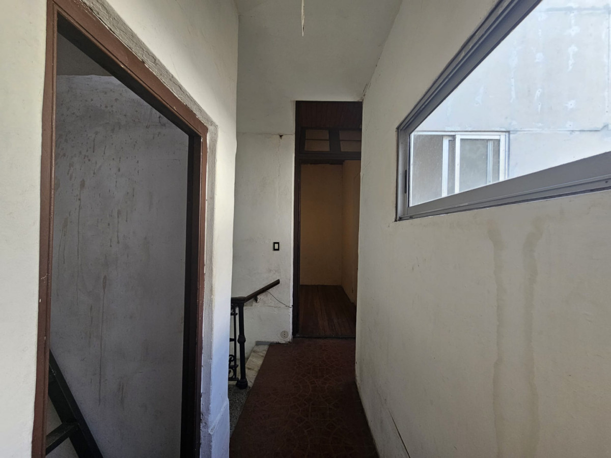 Apartamento ID.6539 - Venta Apartamento 2 Dormitorios Ciudad Vieja con azotea