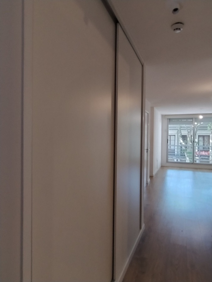 Apartamento ID.5547 - Alquiler Apartamento 2 Dormitorios Centro balcon y cochera