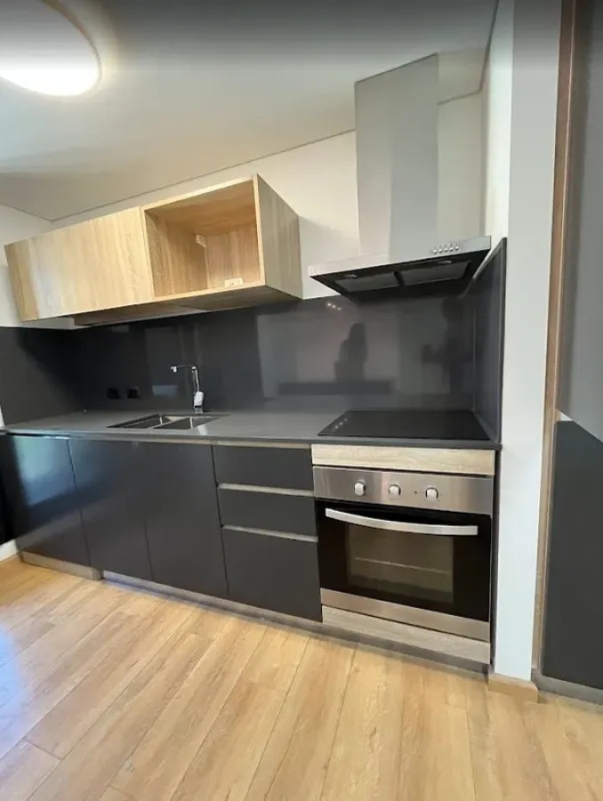 Apartamento ID.6221 - Alquiler Apartamento 2 Dormitorios Centro con balcon y garaje