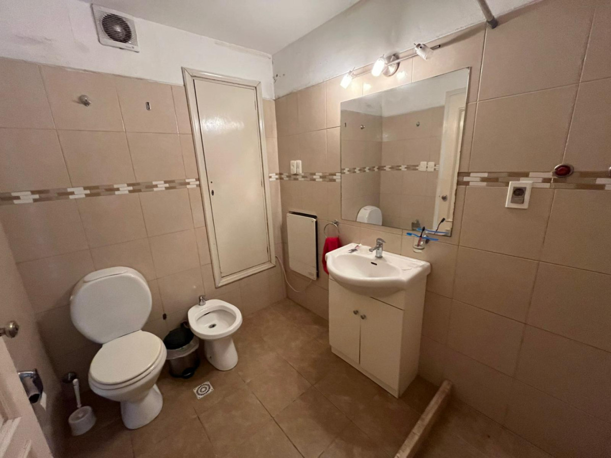 Apartamento ID.5751 - Alquiler o Venta Apartamento 4 Dormitorios Cordon con Balcon