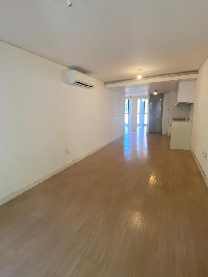 Apartamento ID.5404 - Alquiler o Venta Apartamento 2 Dormitorios Centro con balcon
