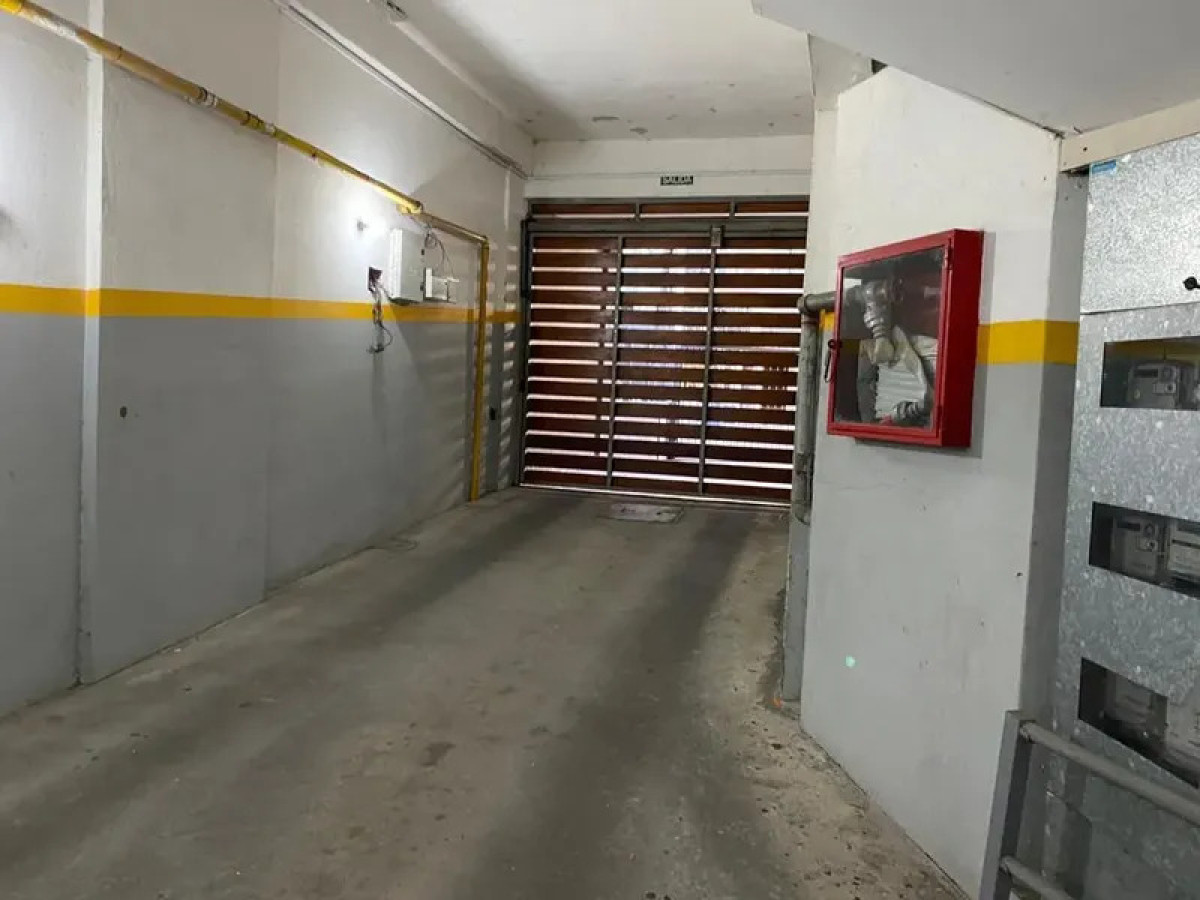 Apartamento ID.6805 - Venta Apartamento 2 Dormitorios Punta Carretas balcon y cochera